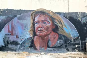 Θεσσαλονίκη: Γκράφιτι με το πρόσωπο της Καβογιάννη ηχηρό μήνυμα κατά της έμφυλης βίας