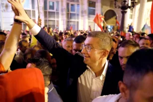 Βόρεια Μακεδονία: Εντολή σχηματισμού κυβέρνησης έλαβε ο Χρίστιαν Μίτσκοσκι