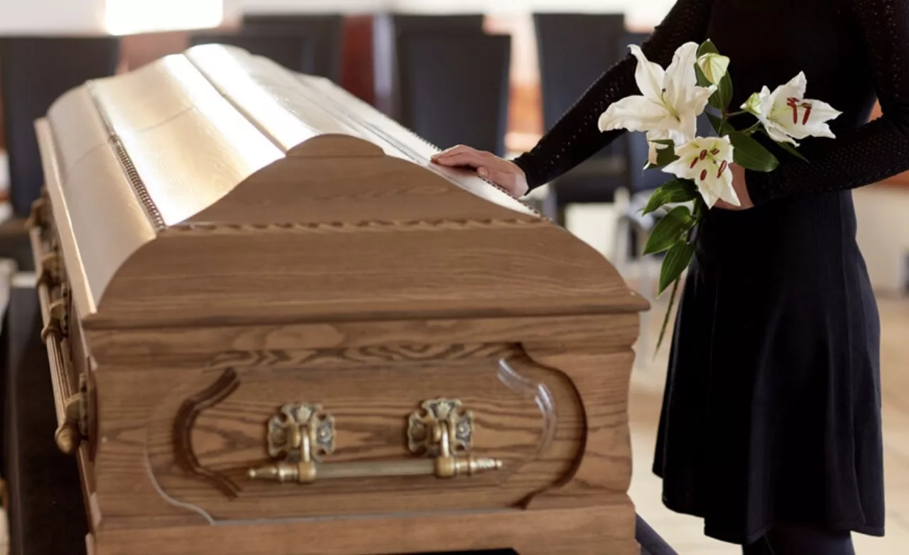 Is there an finish to funerals on weekends and holidays?
 – 2024-06-02 21:49:47