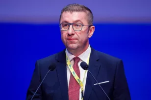 Βόρεια Μακεδονία: Επιμένει ο αρχηγός του VMRO – DPMNE στον όρο «Μακεδονία»