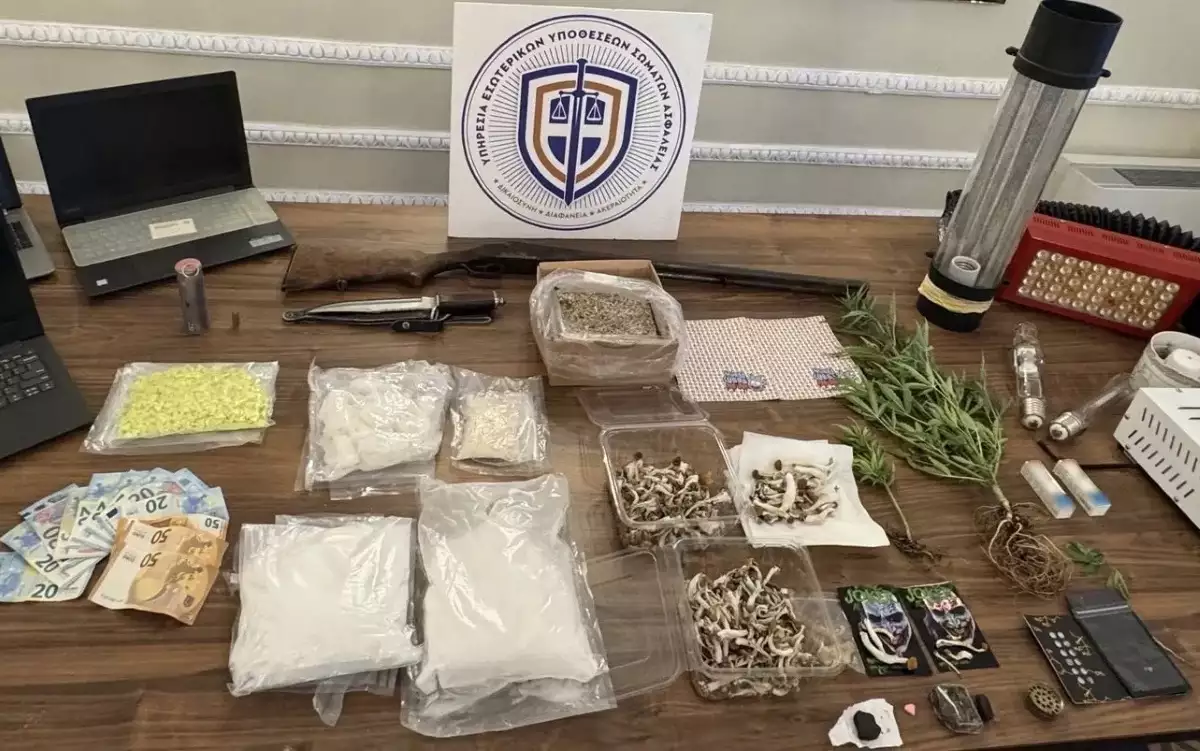 Particular guard in a significant drug ring: Some he acquired within the mail and a few he grew at residence
 – 2024-06-11 08:55:00