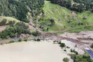 Εκκένωση περιοχών στη Νέα Ζηλανδία λόγω πλημμυρών