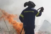ΕΚΤΑΚΤΟ: Προσπάθησε να σώσει το κοπάδι του, στο νοσοκομείο με εγκαύματα από τη φωτιά στο Χελιδόνι