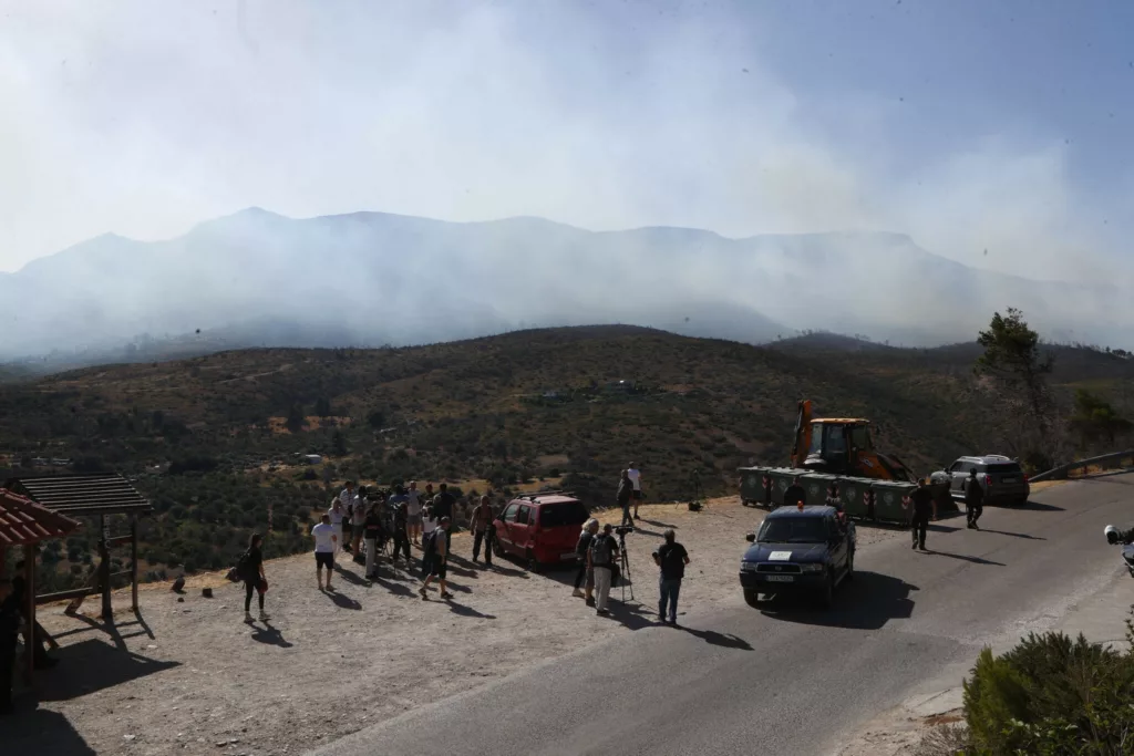 Parnitha: Removing of visitors diversions in Katsimidi – Parnitha: Photograph doc from the second the fireplace broke out
 – 2024-06-29 21:21:27