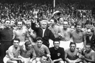 Σαν σήμερα 19 Ιουνίου 1938 η Ιταλία νικά την Ουγγαρία με 4-2 στο Παρίσι και κατακτά το 3o Παγκόσμιο Κύπελλο Ποδοσφαίρου, τι άλλο συνέβη