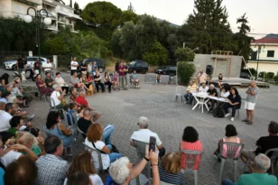 Πάτρα: Παρών ο Δήμος στη συγκέντρωση πολιτών στο Γηροκομειό