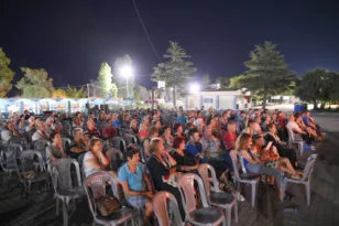 Πάτρα: «Ο αντρειωμένος» άνοιξε την αυλαία του Πολιτιστικού Φεστιβάλ Εργαζομένων – Σήμερα η μεγάλη συναυλία με Βαγγέλη Κορακάκη