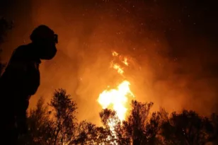 Τρεις νεκροί από πυρκαγιά στη Σμύρνη