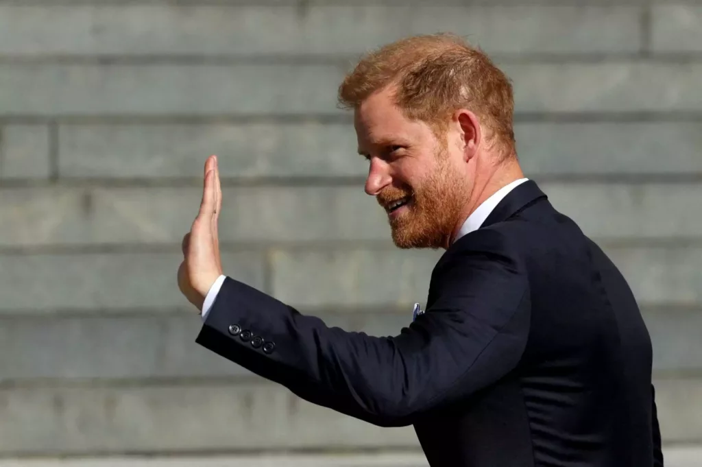 Prince Harry: Tribute to ‘eternal bond’ with Princess Diana as he accepts Pat Tillman award
 – 2024-07-17 14:57:47