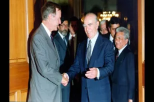 Σαν σήμερα 18 Ιουλίου 1991 την Ελλάδα επισκέπτεται ο Πρόεδρος των ΗΠΑ, Τζορτζ Μπους, ο πατέρας – Τι άλλο συνέβη