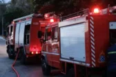 Πολίτης «βούτηξε» ένα πυροσβεστικό και πήγε να σβήσει μόνος του τη φωτιά!
