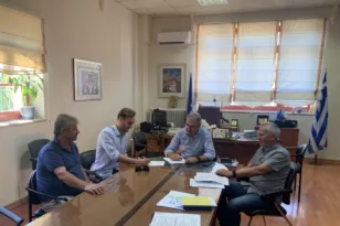Δήμος Ερυμάνθου: Υπεγράφη η σύμβαση για τη βελτίωση του δρόμου από θέση «Κυπαρίσσι» προς Ερυμάνθεια
