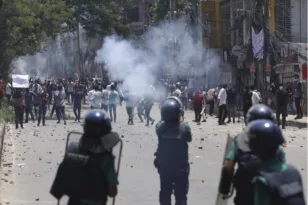 Μπανγκλαντές: Διαδηλωτές εισέβαλαν σε φυλακή και απελευθέρωσαν κρατουμένους 
