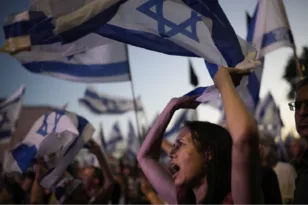 Κεντρικό Εβραϊκό Συμβούλιο: Ζητά από την γερμανική κυβέρνηση να στηρίξει στρατιωτικά στο Ισραήλ