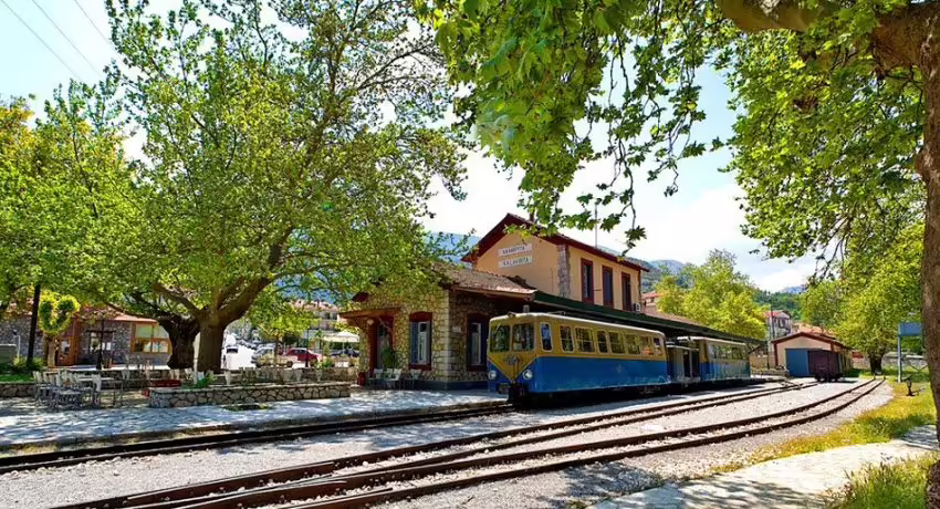 Αχαΐα: Η ιδανική αφετηρία για αποδράσεις το τριήμερο του Αγίου Πνεύματος