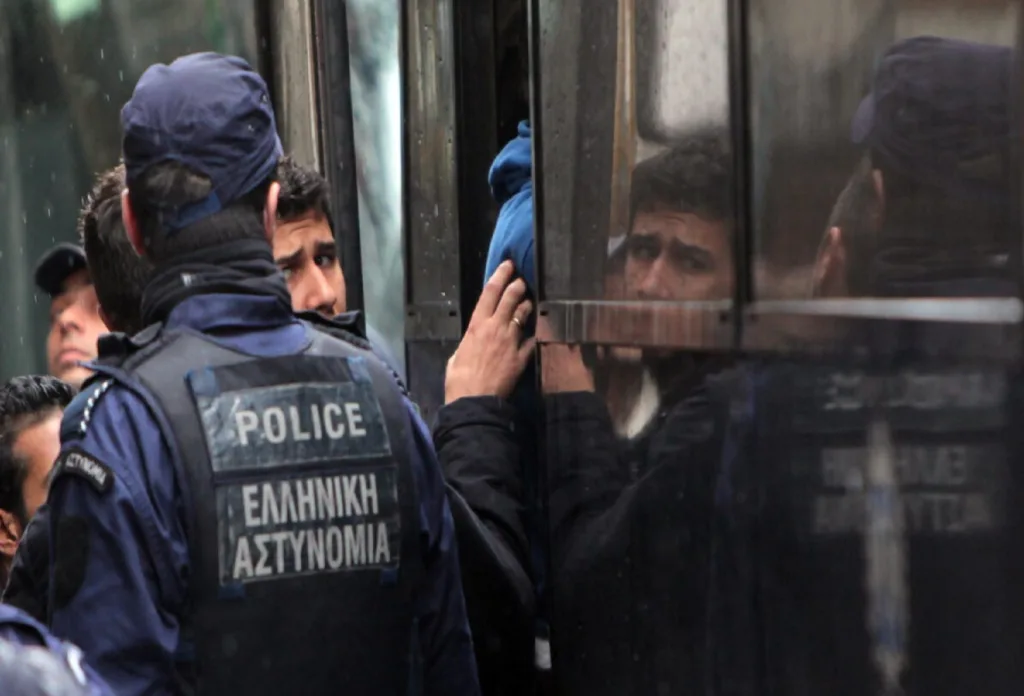 A national deportation mechanism is coming – Stricter immigration policy in Greece and Europe