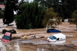 Βαλένθια: Βιβλική καταστροφή από τις ξαφνικές πλημμύρες, 51 νεκροί, ανάμεσά τους παιδιά ΦΩΤΟ-ΒΙΝΤΕΟ