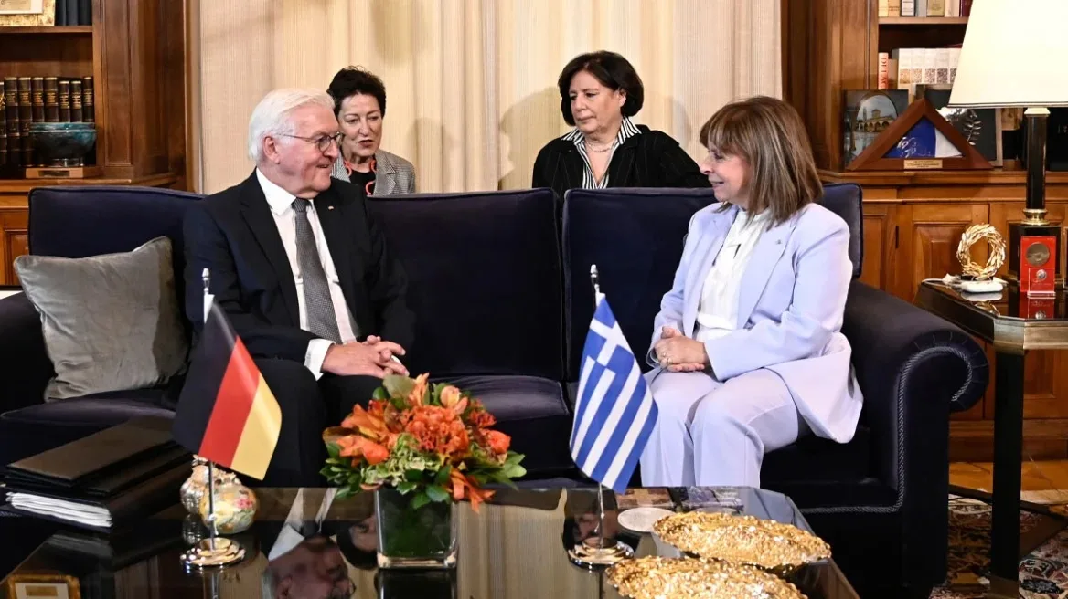 Sakellaropoulou raised the issue of German reparations to Steinmeier