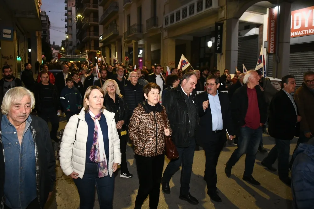 Πολυτεχνείο - πορεία - δήμος - εργατικό κέντρο