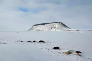 NASA: Ανακάλυψε πόλη θαμμένη 30 μέτρα κάτω από τον πάγο της Γροιλανδίας ΦΩΤΟ