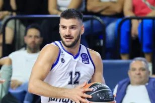 Μία 14άδα με πρώην του Απόλλωνα στη Greek Basketball League