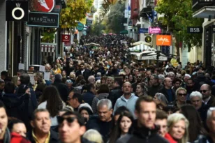 Αλλαγές στα εορταστικά ρεπό ζητούν οι έμποροι: Οι προτάσεις για το ωράριο