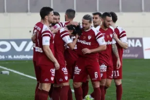 Η ΑΕ Λάρισας διέλυσε 3-0 τον Καμπανιακό ΒΙΝΤΕΟ