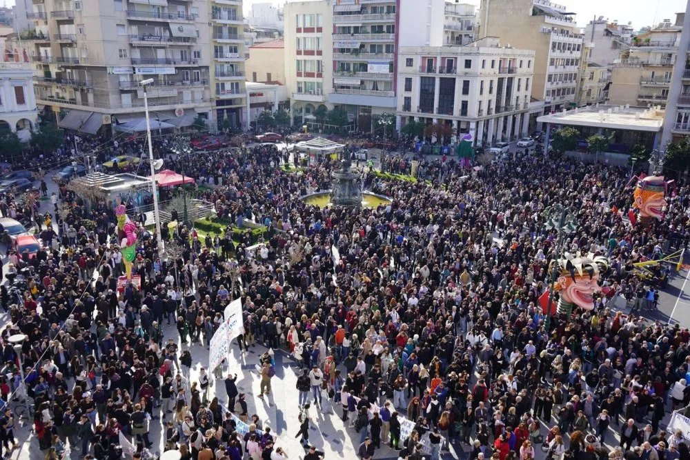 Δήμος Πατρέων: συγκέντρωση - Τέμπη