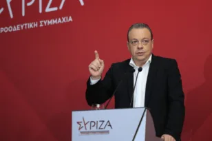 Πρωτοβουλίες του ΣΥΡΙΖΑ για τον τραπεζικό τομέα – Φάμελλος: «Προστασία σε καταθέτες και επιχειρήσεις»