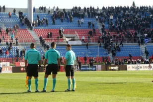 Η σοκαριστική στιγμή του τραυματισμού του οπαδού της Καλαμάτας