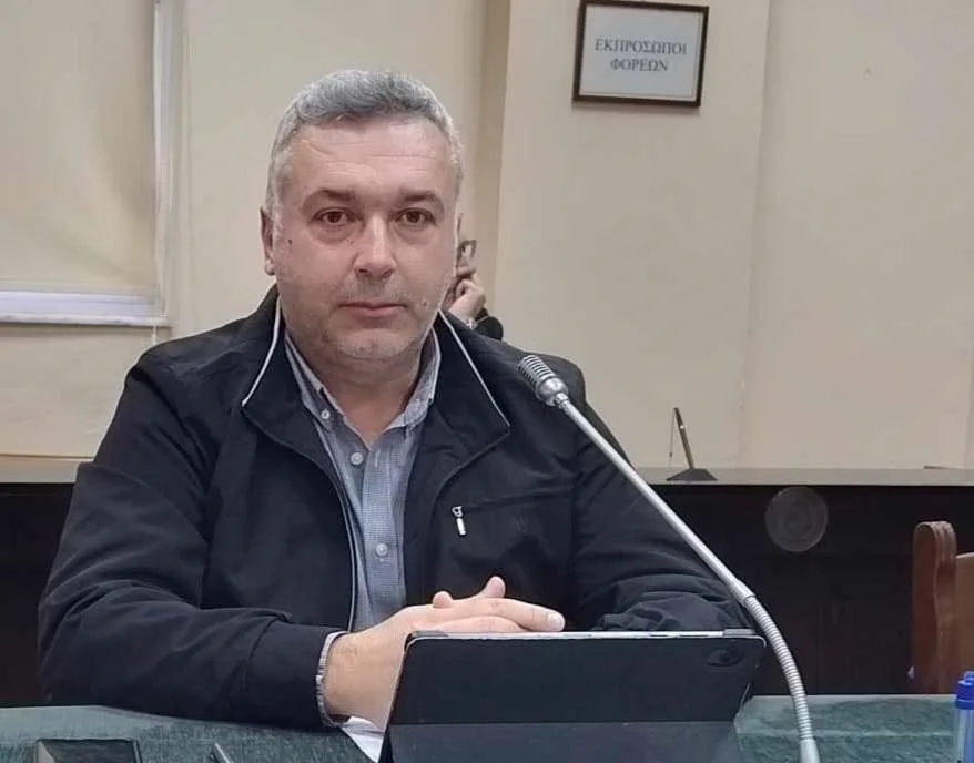 Πάτρα: Και βραδινές προπονήσεις στο γήπεδο Σαραβαλίου με κόντρα Πετρόπουλου-Οικονόμου Πάτρα: Και βραδινές προπονήσεις στο γήπεδο Σαραβαλίου με κόντρα Πετρόπουλου-Οικονόμου