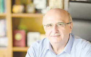 Ο Πρωθυπουργός αποφασισμένος να υπερασπιστεί το δημόσιο πανεπιστήμιο: Ωρα ευθύνης για τους Πρυτάνεις - Στην «Π» Χρ. Μπούρας και Αθ. Κατσής Ο Πρωθυπουργός αποφασισμένος να υπερασπιστεί το δημόσιο πανεπιστήμιο: Ωρα ευθύνης για τους Πρυτάνεις - Στην «Π» Χρ. Μπούρας και Αθ. Κατσής
