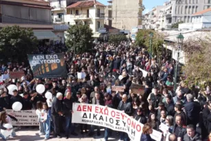 Η Ναύπακτος φώναξε δικαιοσύνη! Χιλιάδες κόσμος στους δρόμους της πόλης ΦΩΤΟ ΒΙΝΤΕΟ