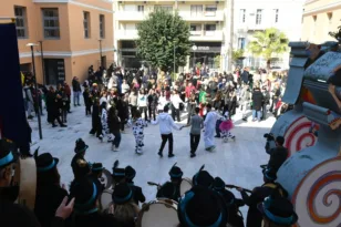 Τσικνοπέμπτη στην Πάτρα: Ολοήμερο αποκριάτικο γλέντι σε Άνω και Κάτω Πόλη – Ποια δρώμενα θα γίνουν