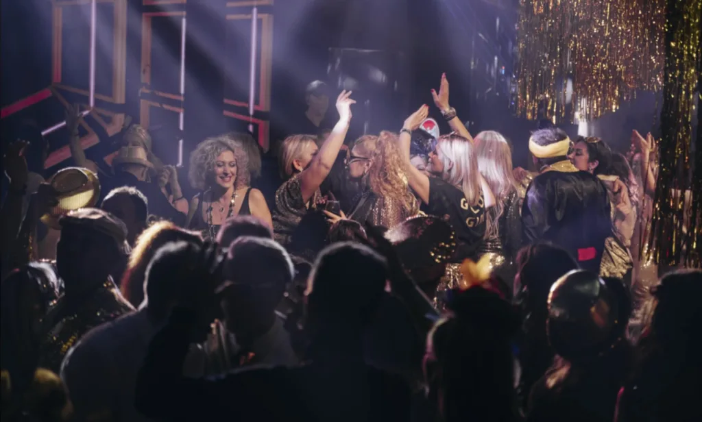 Το απόλυτο Party Guide του Πατρινού Καρναβαλιού 2026: Dress code και glam σε αποκριάτικους ρυθμούς