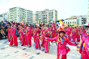 Πατρινό Καρναβάλι 2026: «Κλειδώνει» το κέντρο, πού απαγορεύεται η στάθμευση και πότε κόβεται η κυκλοφορία