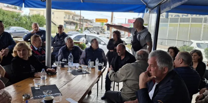 Πάτρα Ενωμένη: Στην Οβρυά ο Κώστας Σβόλης ΦΩΤΟ Πάτρα Ενωμένη: Στην Οβρυά ο Κώστας Σβόλης ΦΩΤΟ