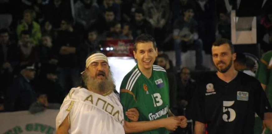 Πάτρα: Πέθανε ο Βασίλης Δοξαράς, δεν άντεξε η καρδιά του... Δοξαράς