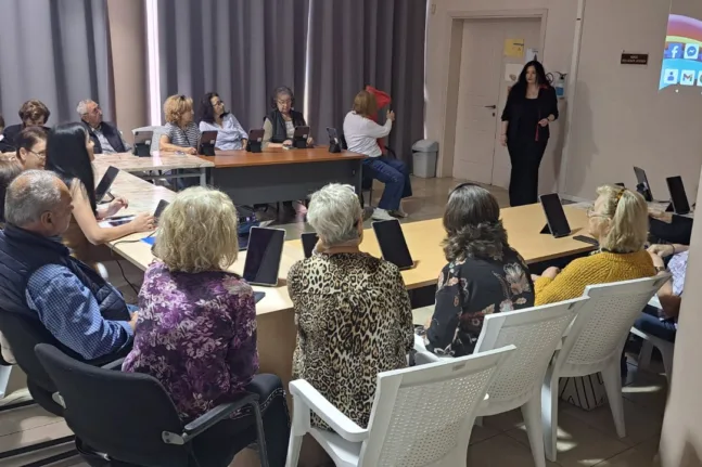 Η τρίτη ηλικία στην εποχή της τεχνολογίας – Ξεκινά πιλοτική δράση σε Πάτρα, Αγρίνιο και Πύργο Υδροπλάνα