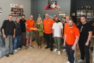 Αυτόματος Εξωτερικός Απινιδωτής παραδόθηκε από την Περιφέρεια Δυτικής Ελλάδας στη Λέσχη 4Χ4 Πάτρας