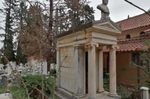 Εφυγε από τη ζωή μια αληθινή κυρία του Αιγίου…