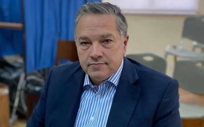 Σβόλης: «Η Παιδεία στο βάραθρο από τη Δημοτική Αρχή του Δήμου Πατρέων»