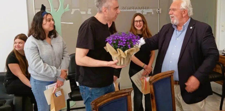 Ο Δήμαρχος Ήλιδας τίμησε την ομάδα ρομποτικής του 2ου ΓΕΛ Αμαλιάδας ΦΩΤΟ Δήμαρχος Ήλιδας