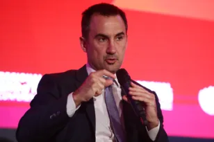 Χαρίτσης από το RGC: «Χρειάζεται κοινή στάση για την υπόθεση των Τεμπών – Δεν τέθηκε θέμα παραίτησης»