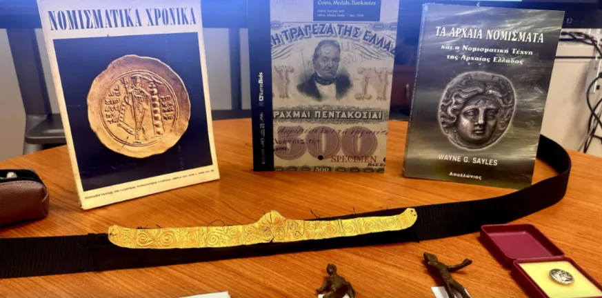 Άλιμος: Δύο συλλήψεις για παράνομη αγοραπωλησία αρχαιοτήτων ΒΙΝΤΕΟ Άλιμος