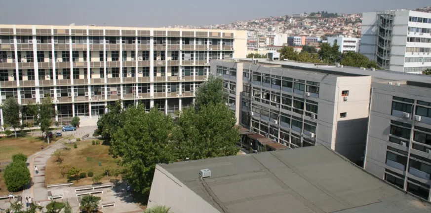 Συναγερμός στο ΑΠΘ: Εντοπίστηκαν 49 βόμβες μολότοφ σε υπόγειο της Πολυτεχνικής Σχολής, τι λέει το Πανεπιστήμιο Συναγερμός στο ΑΠΘ: Εντοπίστηκαν 49 βόμβες μολότοφ σε υπόγειο της Πολυτεχνικής Σχολής, τι λέει το Πανεπιστήμιο
