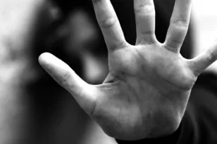 Πάτρα: Καταγγελία βιασμού από τον φίλο της!