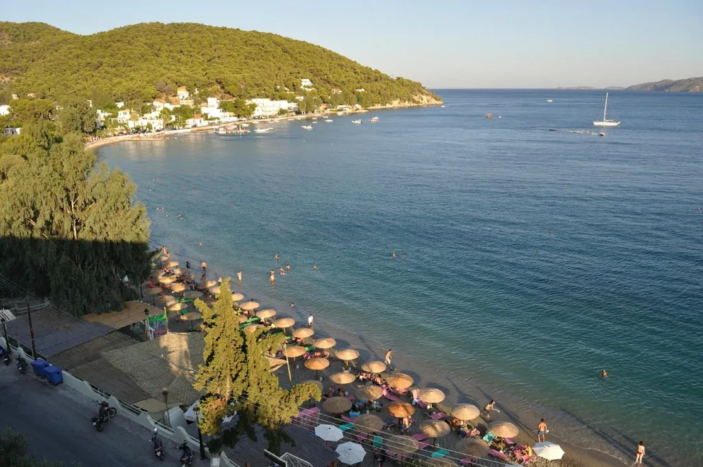 Μάθετε τα πάντα για το τέλειο weekenders νησί του Αργοσαρωνικού ΦΩΤΟ-ΒΙΝΤΕΟ παραλία Ασκέλι, Πόρος