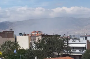 Χωρίς ενεργό μέτωπο η φωτιά στον Ασπρόπυργο