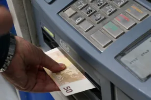 Χαμηλές παραμένουν οι συντάξεις στον ιδιωτικό τομέα – Κάτω από 1.000 ευρώ οι 6 στις 10